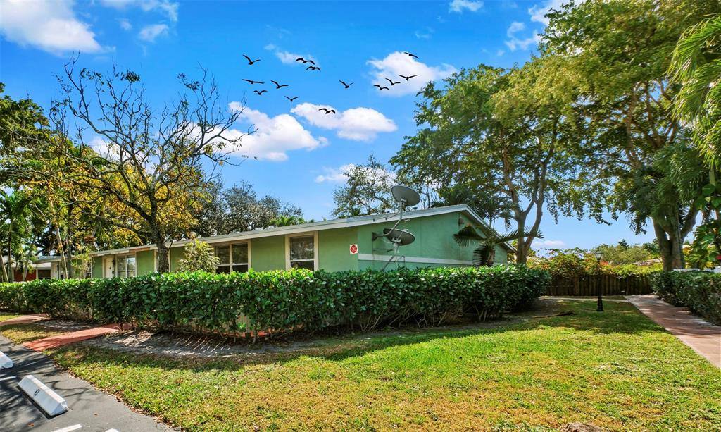 Apartment for rent at 7172 Southgate Blvd, Fort Lauderdale, FL 33321