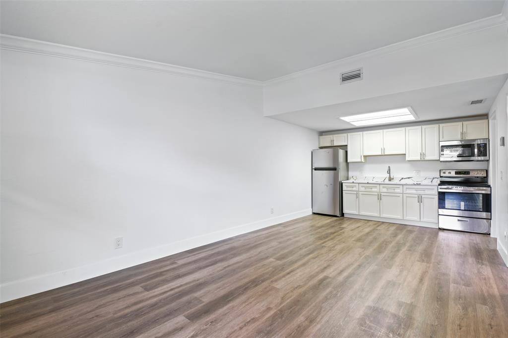 Apartment for rent at 7172 Southgate Blvd, Fort Lauderdale, FL 33321