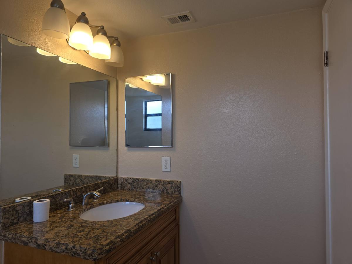 Apartment for rent at 1542 Lake Crystal Dr #1542H, West Palm Beach, FL 33411