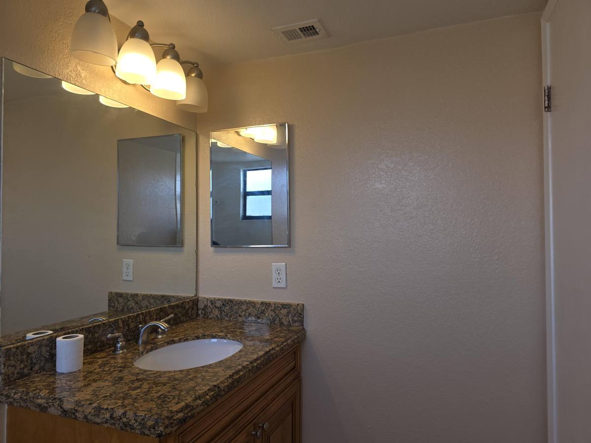 Apartment for rent at 1542 Lake Crystal Dr #1542H, West Palm Beach, FL 33411