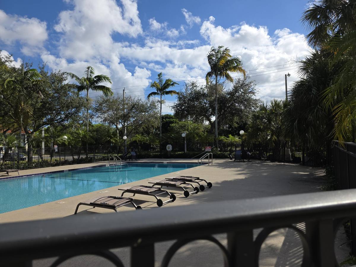 Apartment for rent at 1542 Lake Crystal Dr #1542H, West Palm Beach, FL 33411