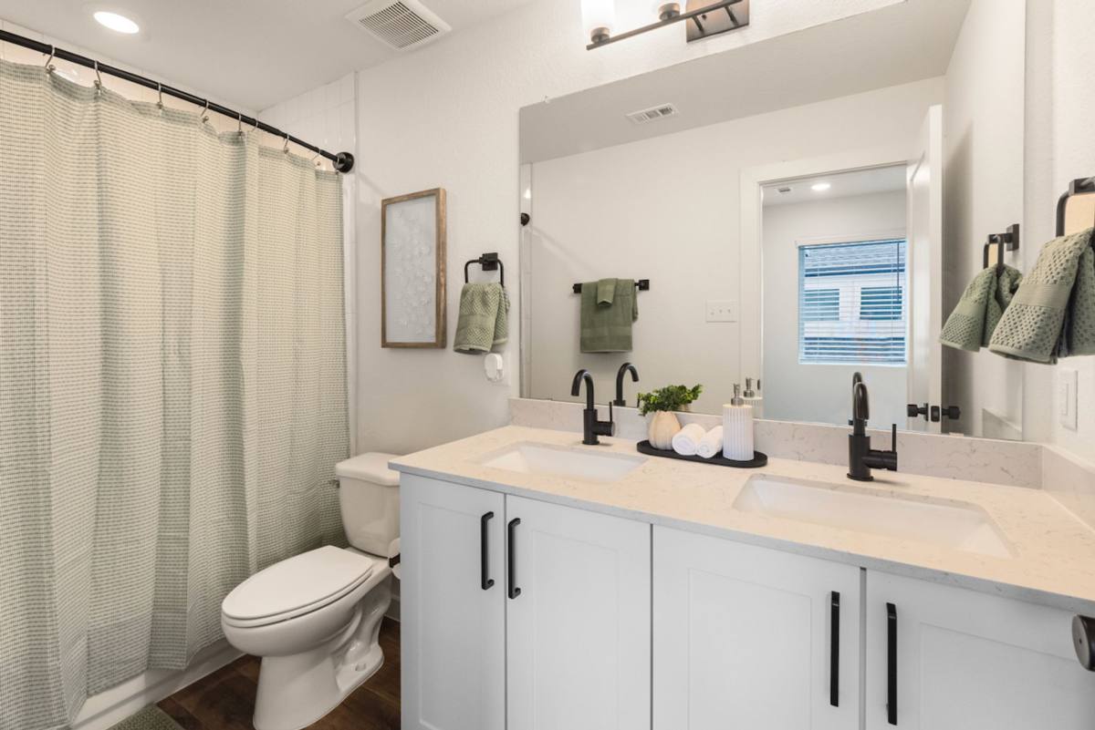 Townhouse for rent at 1818 N Peach Creek Dr, Dayton, TX 77535