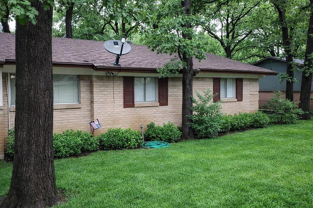 Apartment for rent at 1911 Mimosa Dr, Arlington, TX 76012