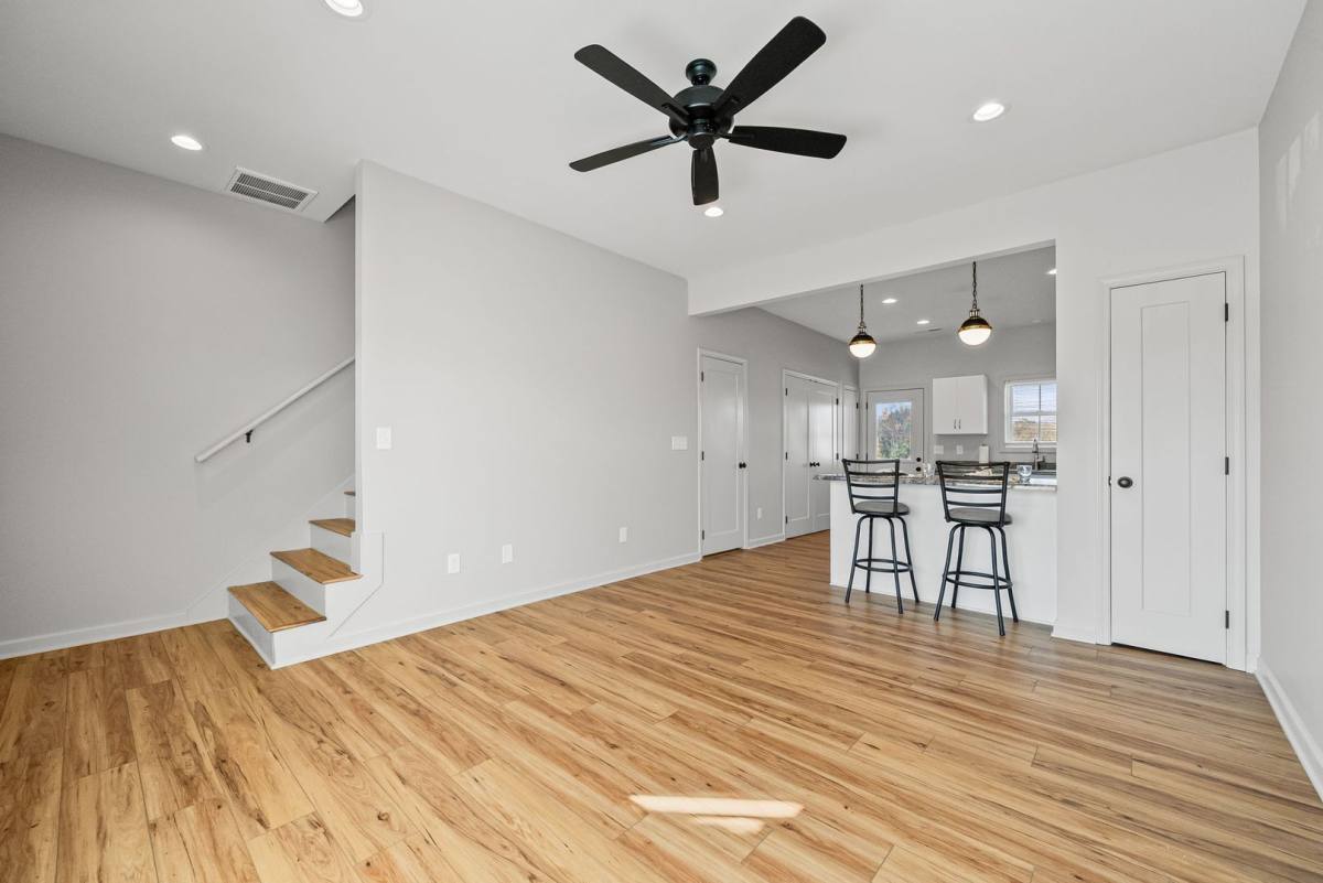 Apartment for rent at 710 Sivley Rd, Hopkinsville, KY 42240