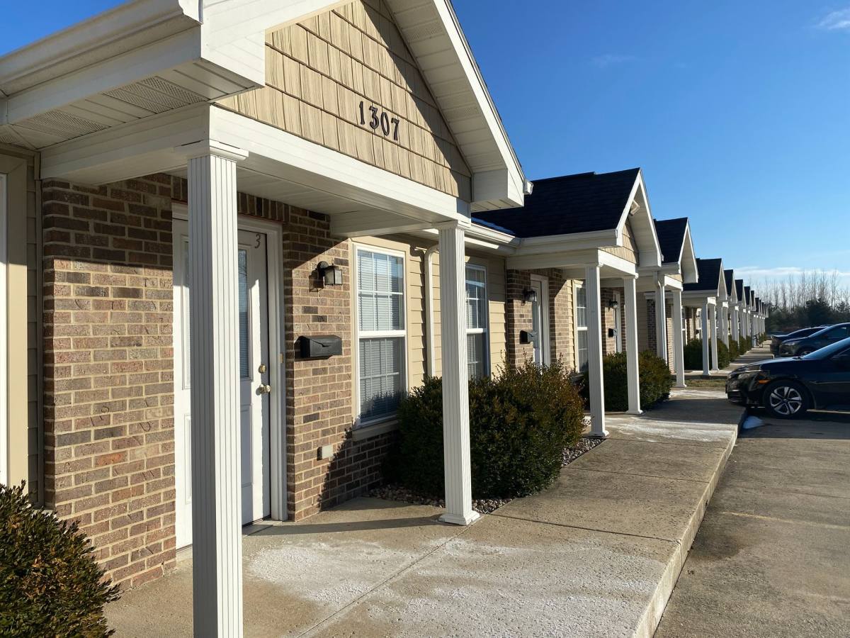 Condo for rent at 1301 Arthur Ave, Charleston, IL 61920