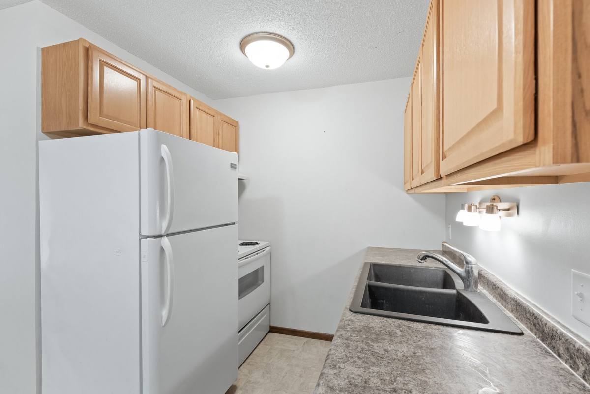 Apartment for rent at 923 W Branch St, Princeton, MN 55371
