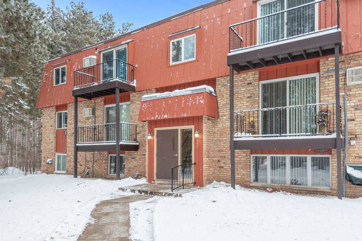 Apartment for rent at 923 W Branch St, Princeton, MN 55371