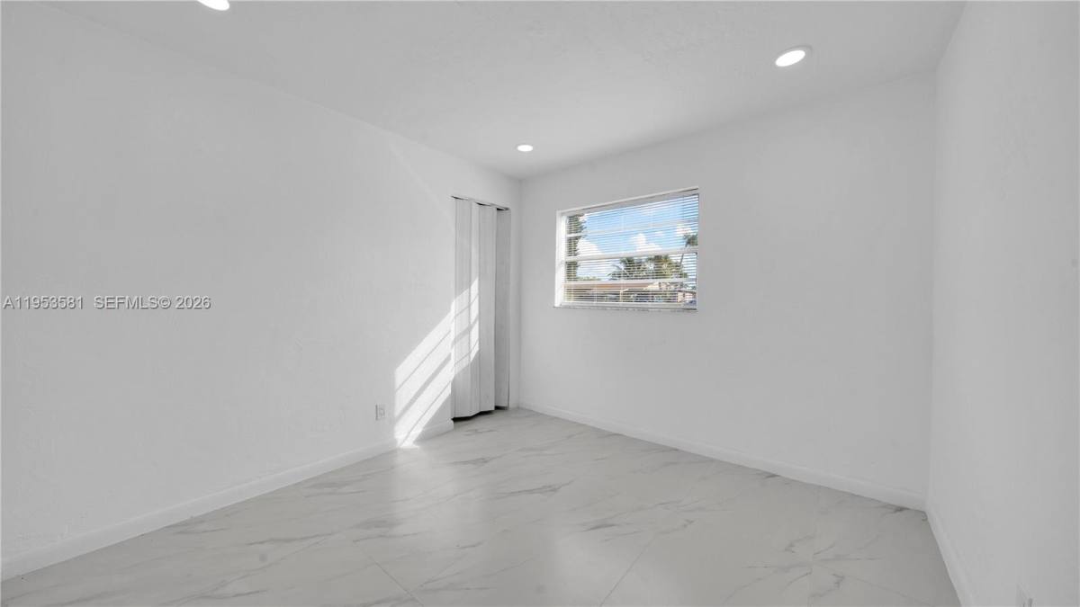 Apartment for rent at 4285 SW 48th Court, Fort Lauderdale, FL 33314