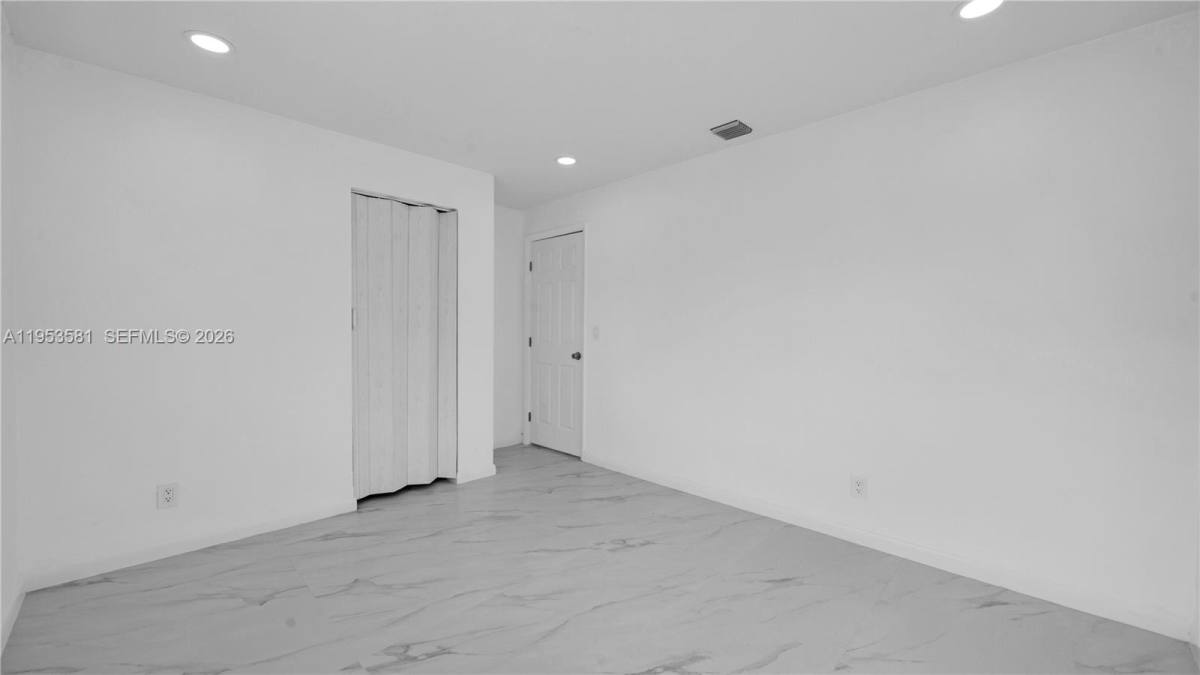 Apartment for rent at 4285 SW 48th Court, Fort Lauderdale, FL 33314