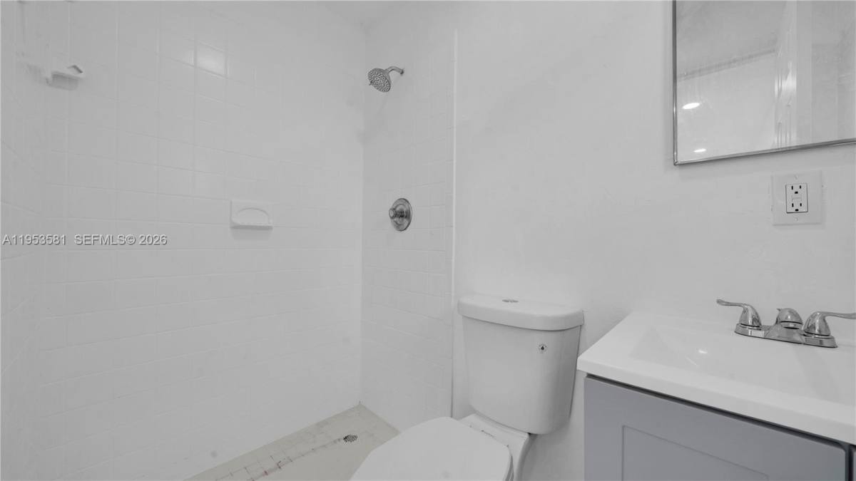 Apartment for rent at 4285 SW 48th Court, Fort Lauderdale, FL 33314