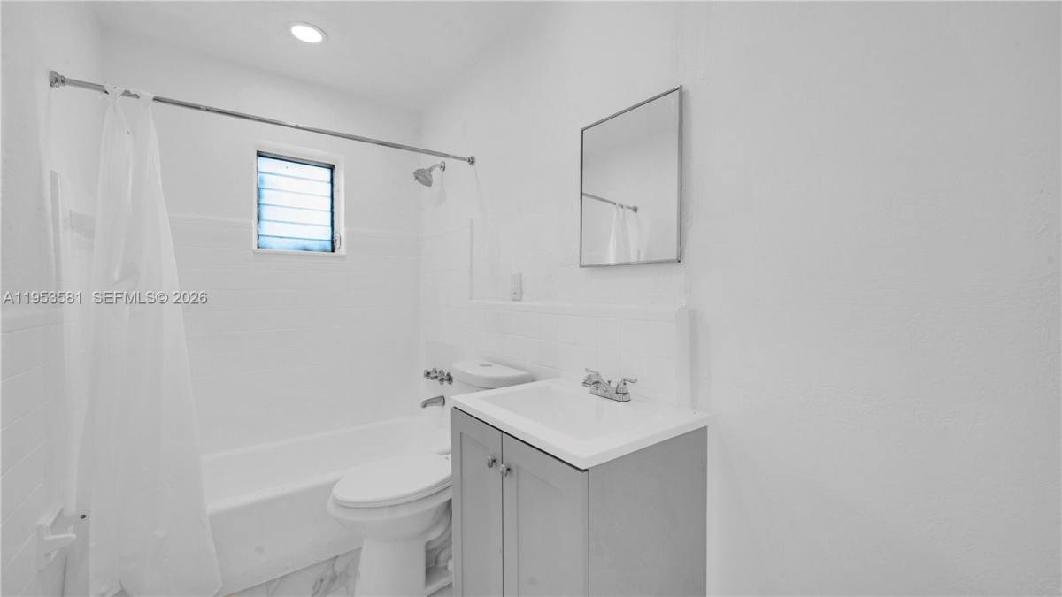 Apartment for rent at 4285 SW 48th Court, Fort Lauderdale, FL 33314