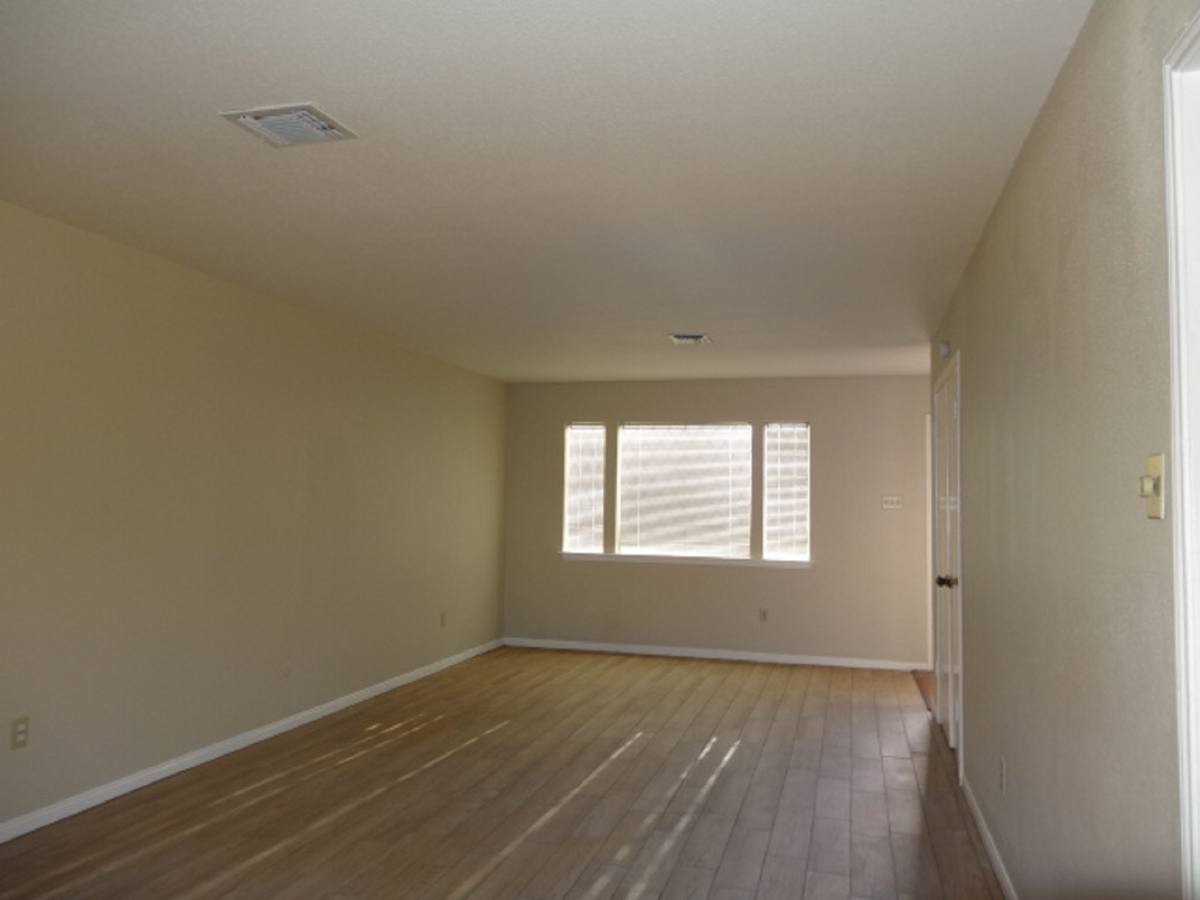 Apartment for rent at 5522 Deep Forest Dr, Houston, TX 77092