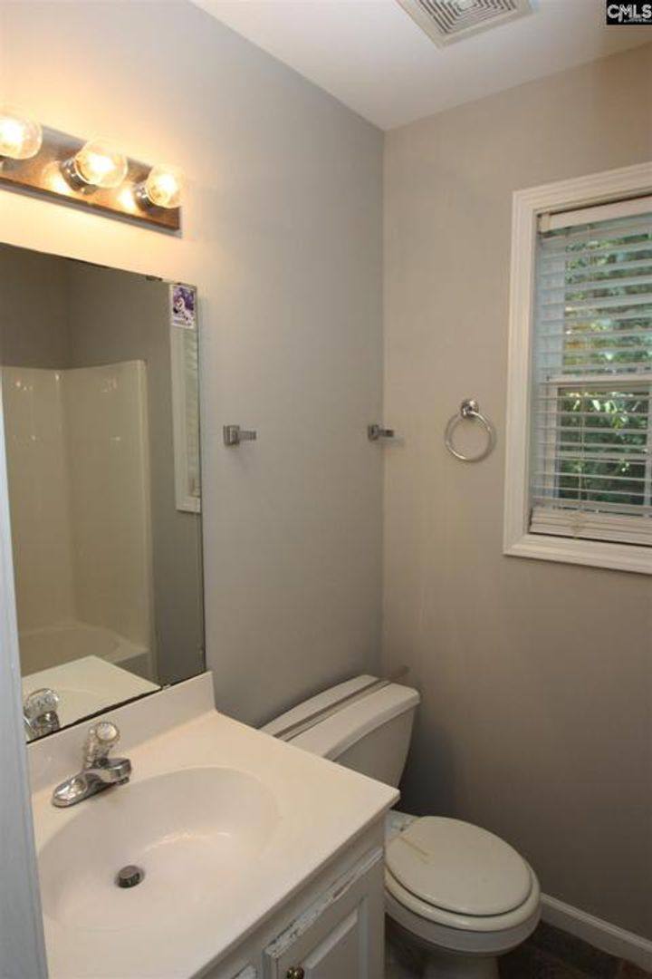 Apartment for rent at 3845 Overbrook Dr #B, Columbia, SC 29205
