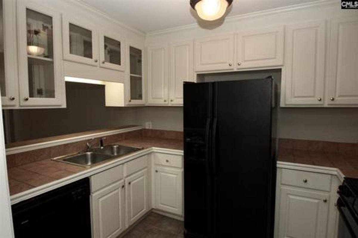 Apartment for rent at 3845 Overbrook Dr #B, Columbia, SC 29205