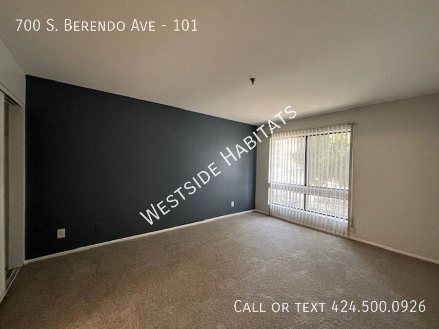 Apartment for rent at 700 S Berendo Ave #101, Los Angeles, CA 90005