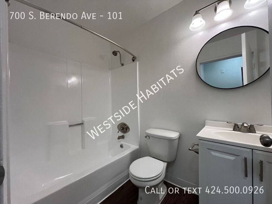 Apartment for rent at 700 S Berendo Ave #101, Los Angeles, CA 90005