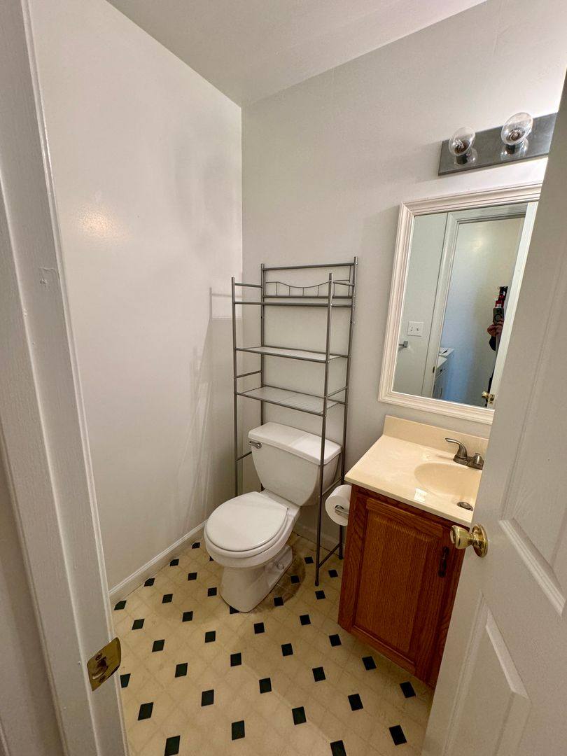 House for rent at 809 Rockwood Dr, Elizabethtown, PA 17022
