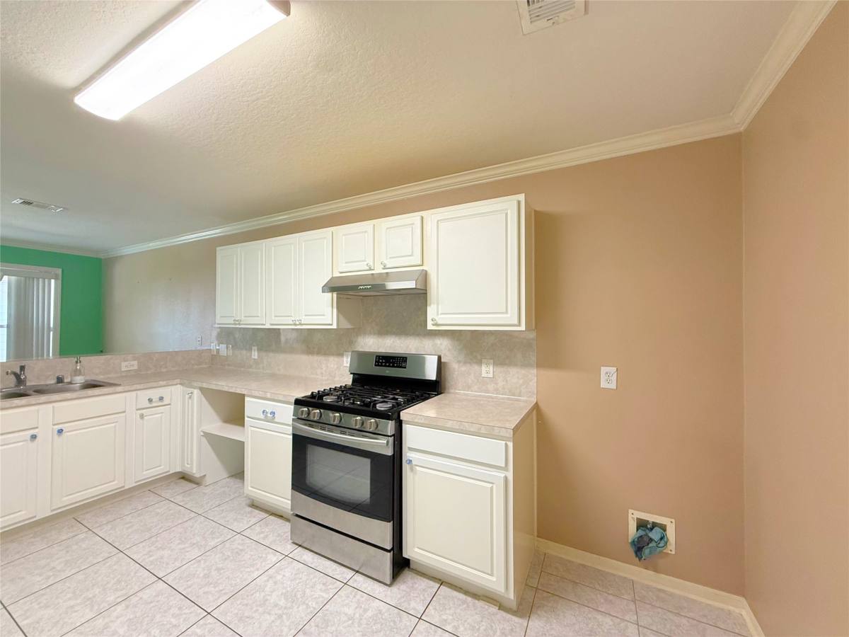 Apartment for rent at 16015 Youpon Valley Dr, Houston, TX 77073