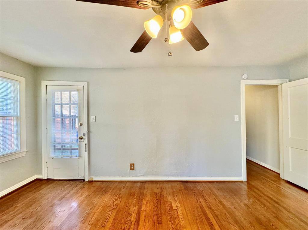 Apartment for rent at 5511 Longview St, Dallas, TX 75206