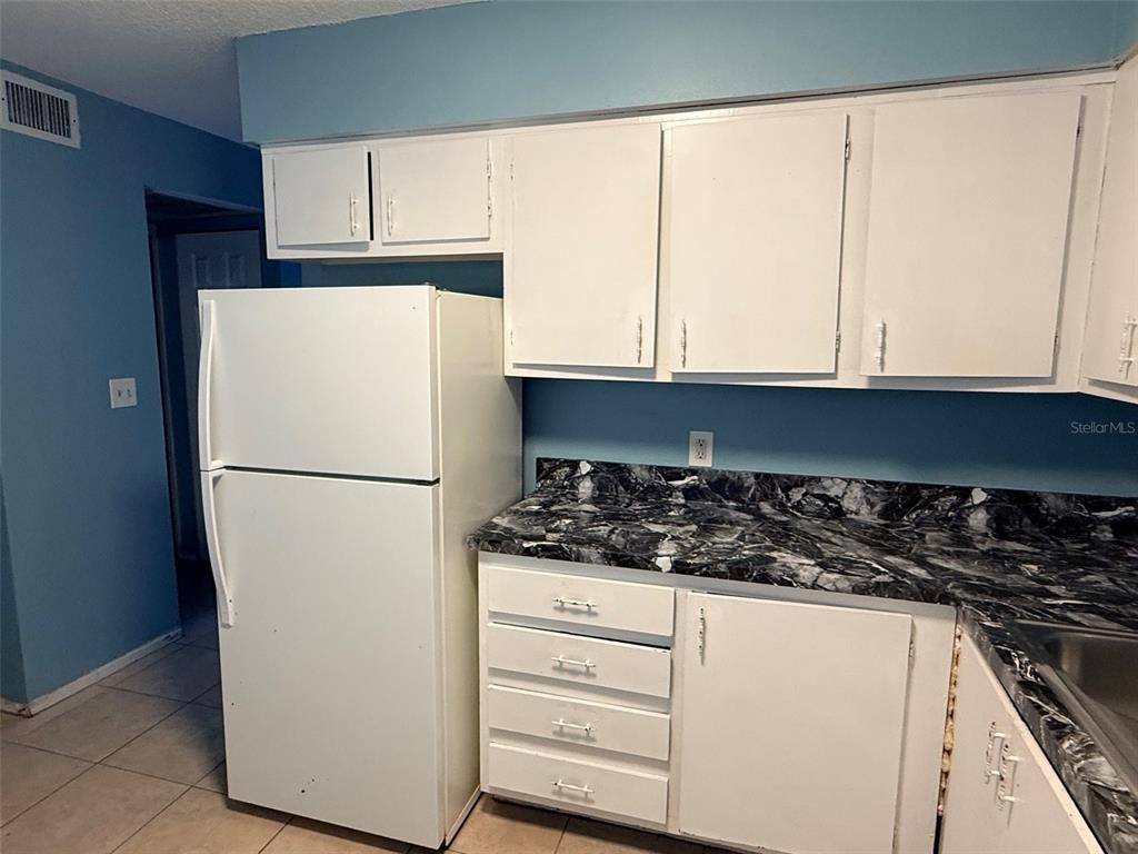 Apartment for rent at 2409 13th St W #2, Bradenton, FL 34205