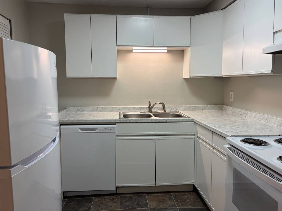 Apartment for rent at 1702 S 2nd St, Louisville, KY 40208