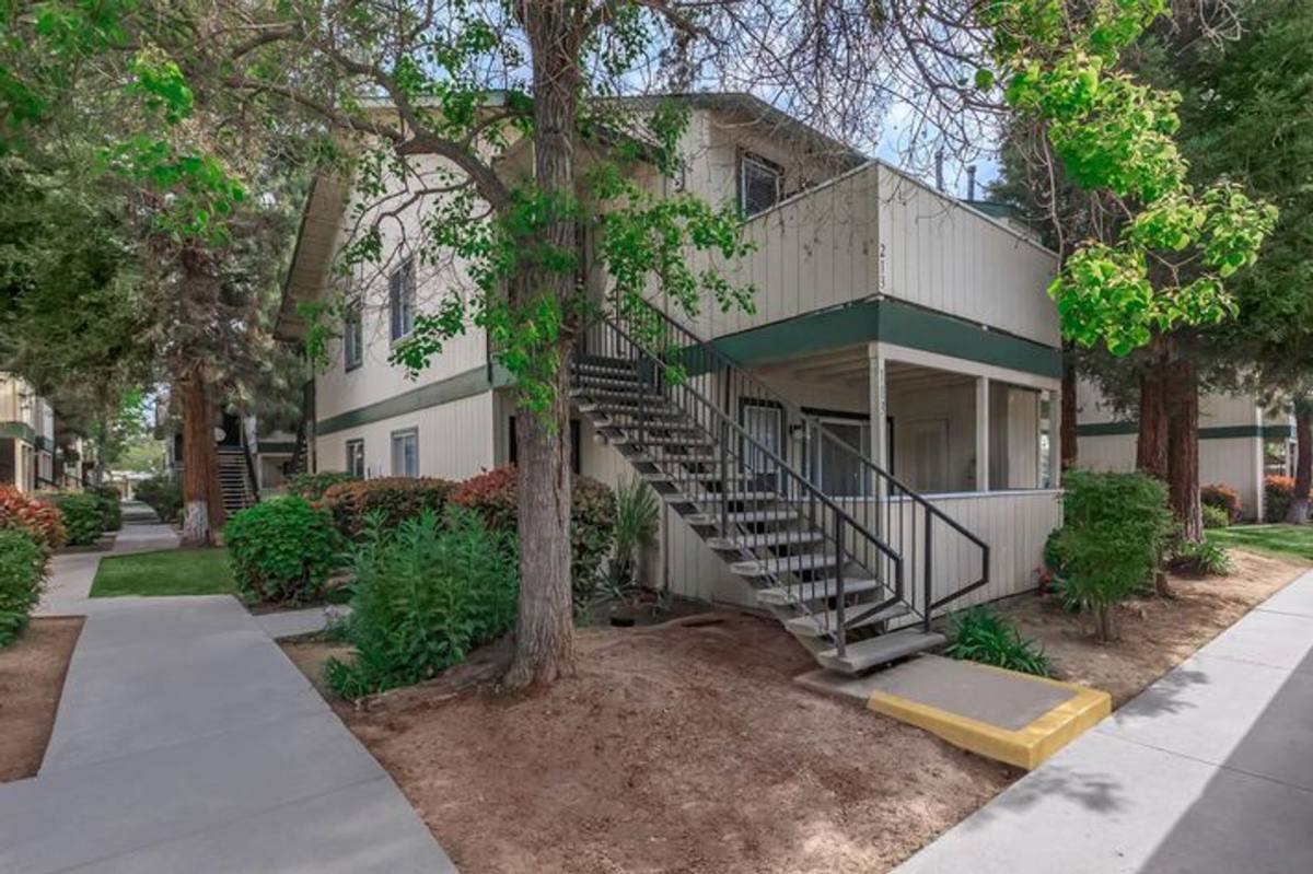 Apartment for rent at 3207 W Shields Ave, Fresno, CA 93722