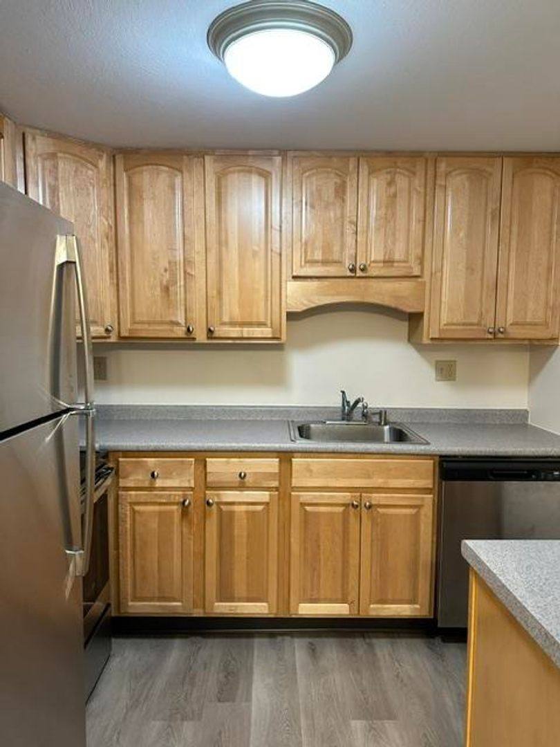 Apartment for rent at 5210 W Seneca St, Vernon, NY 13476