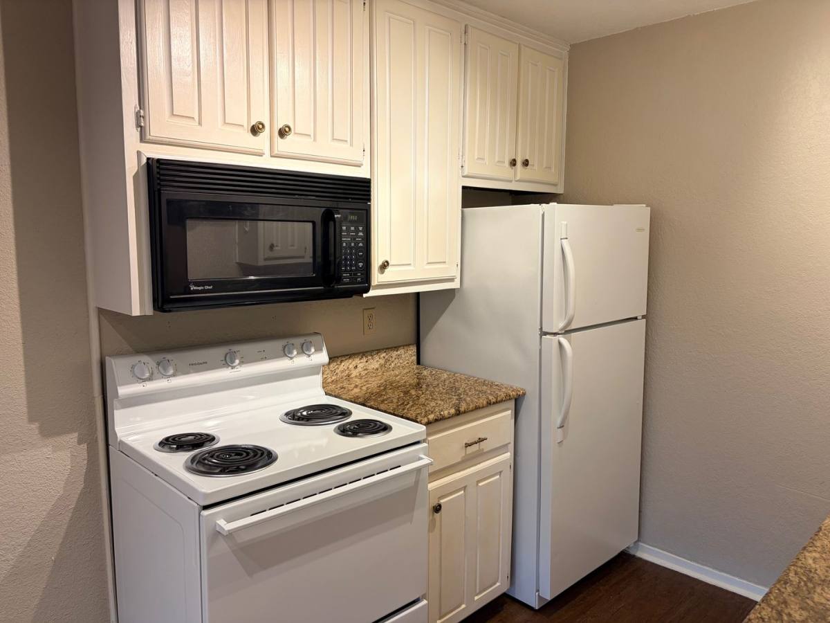 Apartment for rent at 1421 S 12th St, Waco, TX 76706