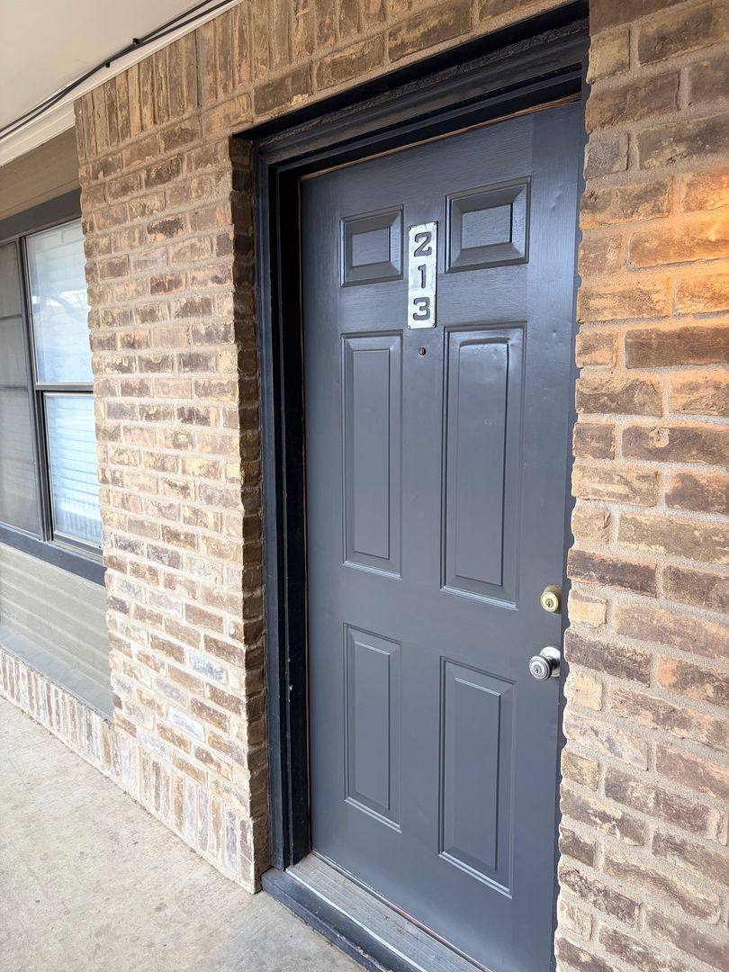 Apartment for rent at 1421 S 12th St, Waco, TX 76706