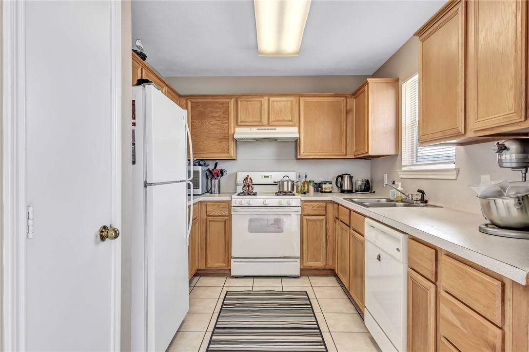 Apartment for rent at 2400 Pintail Loop, College Station, TX 77845