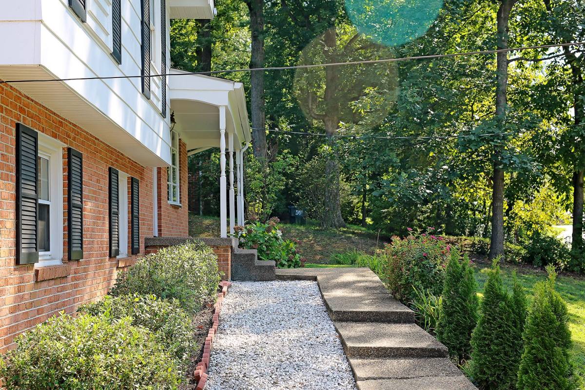 Apartment for rent at 2412 Commonwealth Dr, Charlottesville, VA 22901