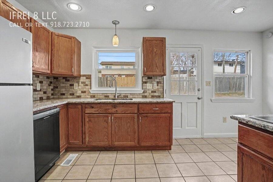 House for rent at 3802 S Allegheny Ave, Tulsa, OK 74135