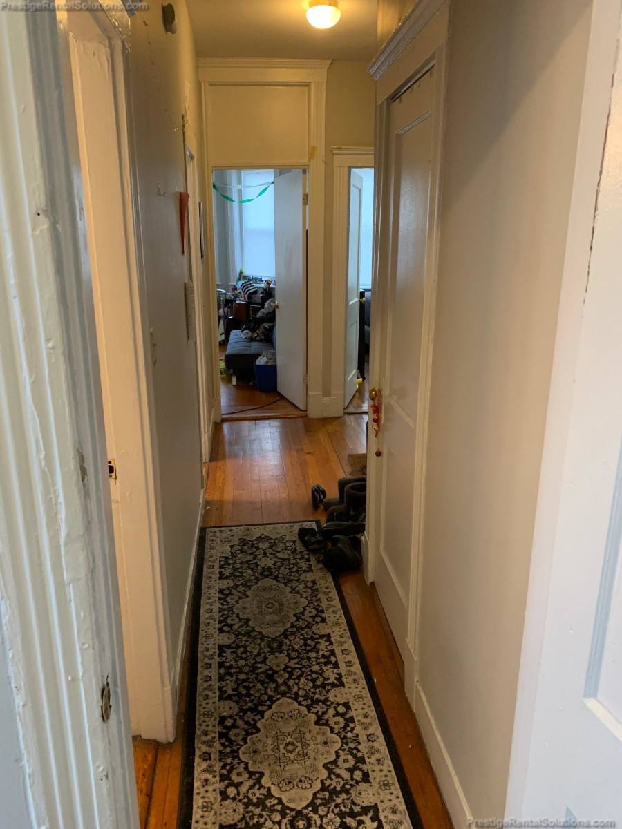 Apartment for rent at 31 Gardner St #7, Allston, MA 02134