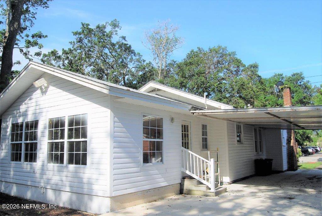 Apartment for rent at 1417 Larue Ave, Jacksonville, FL 32207