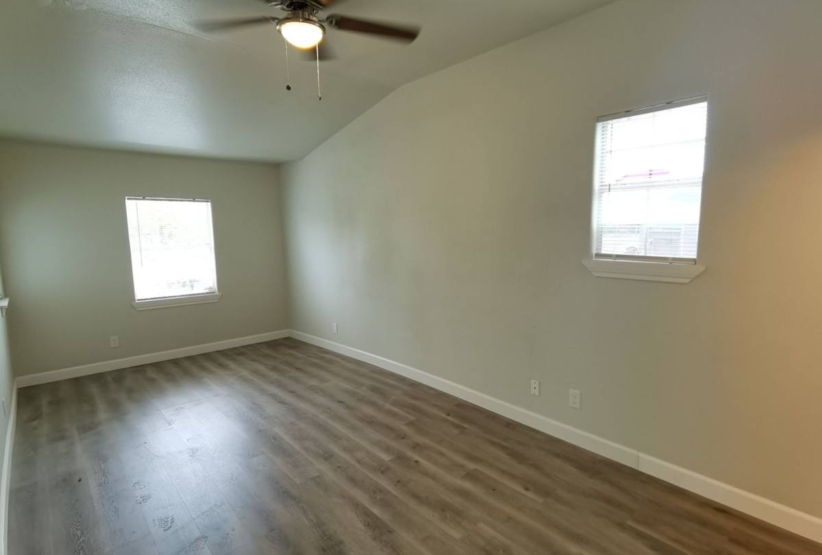 House for rent at 119 Knollwood Dr, San Antonio, TX 78227