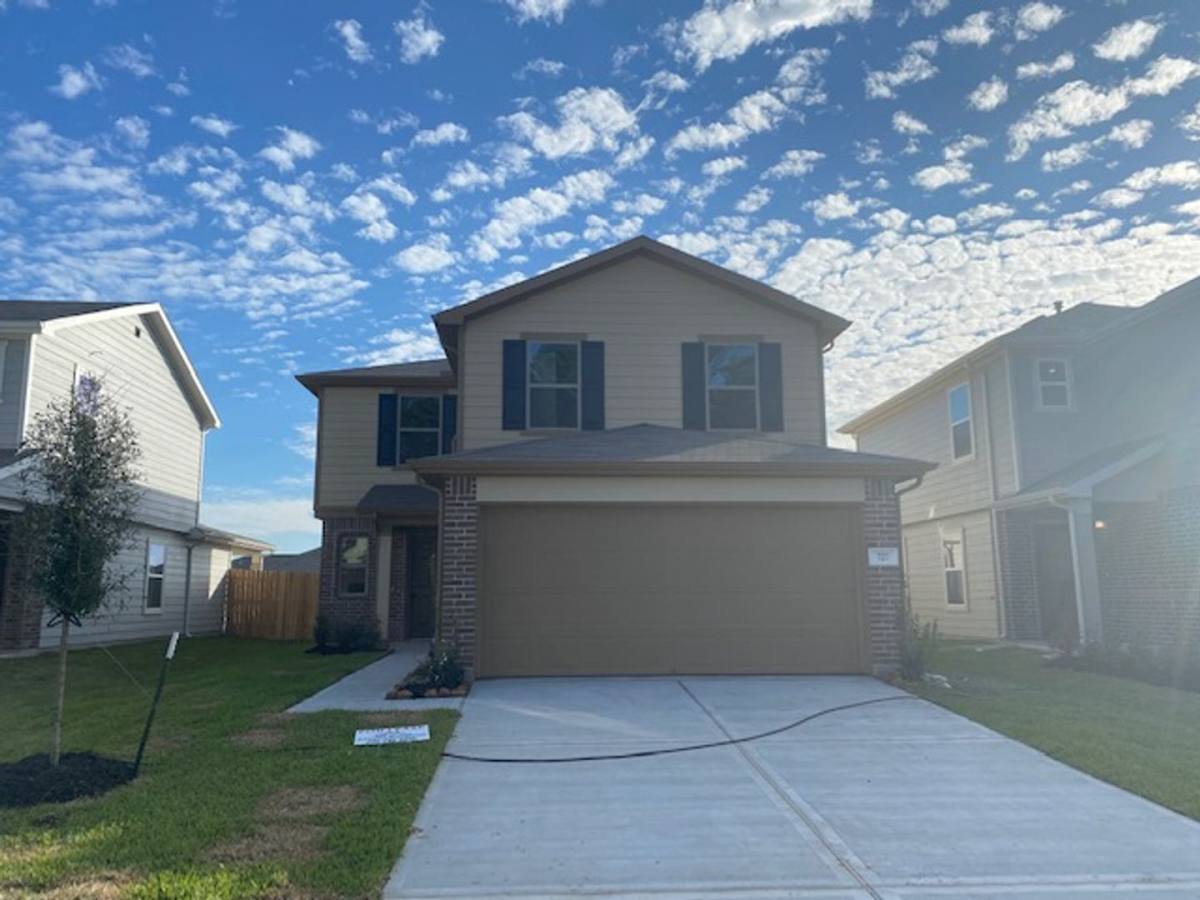 House for rent at 727 Hardwood Grove Court, Houston, TX 77090