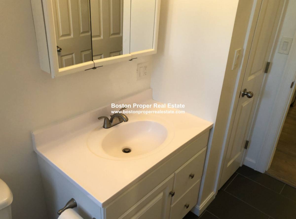 Apartment for rent at 7 Myrtle St #8, Boston, MA 02114