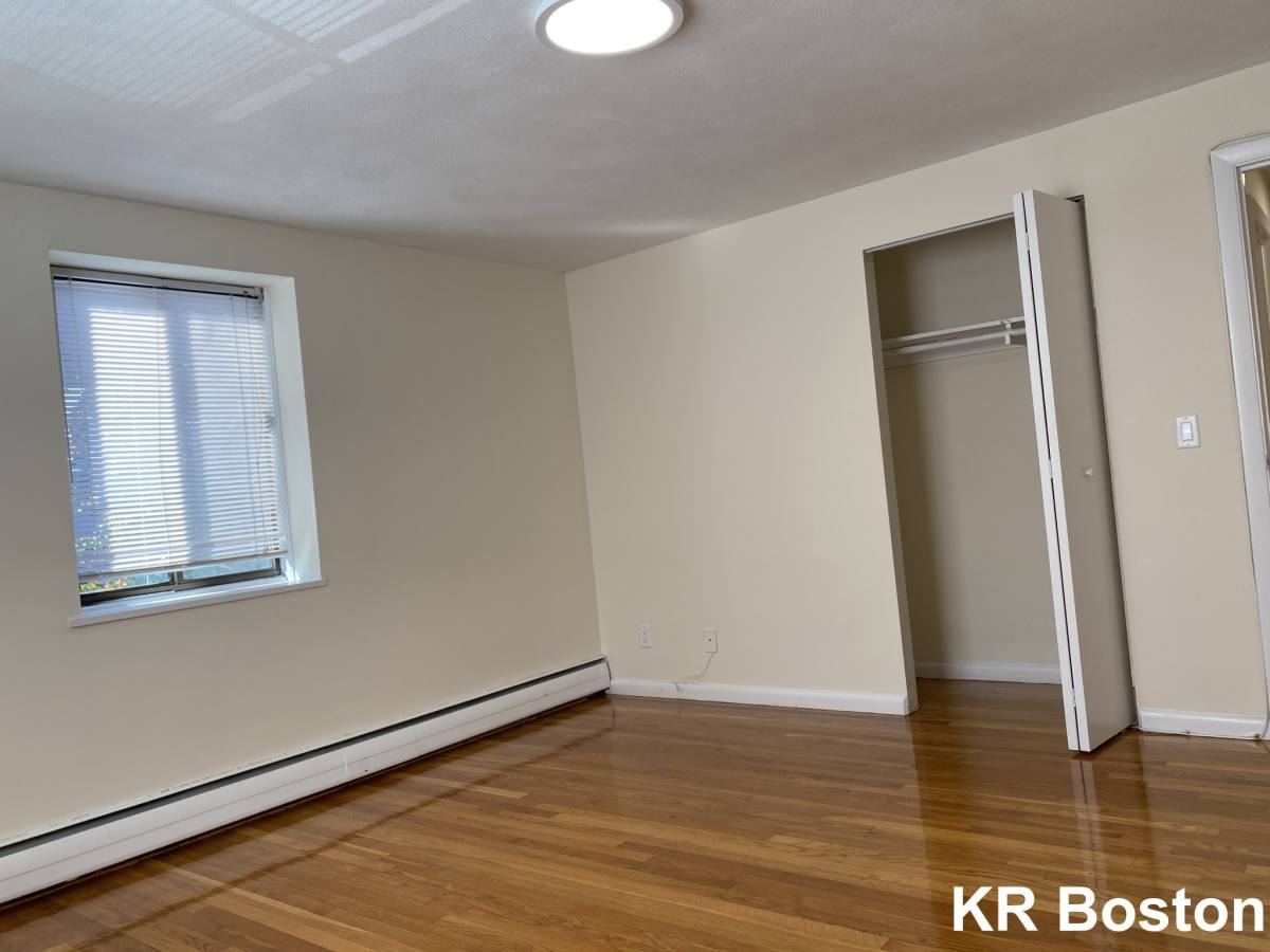Apartment for rent at 222 Babcock St #3A, Brookline, MA 02446