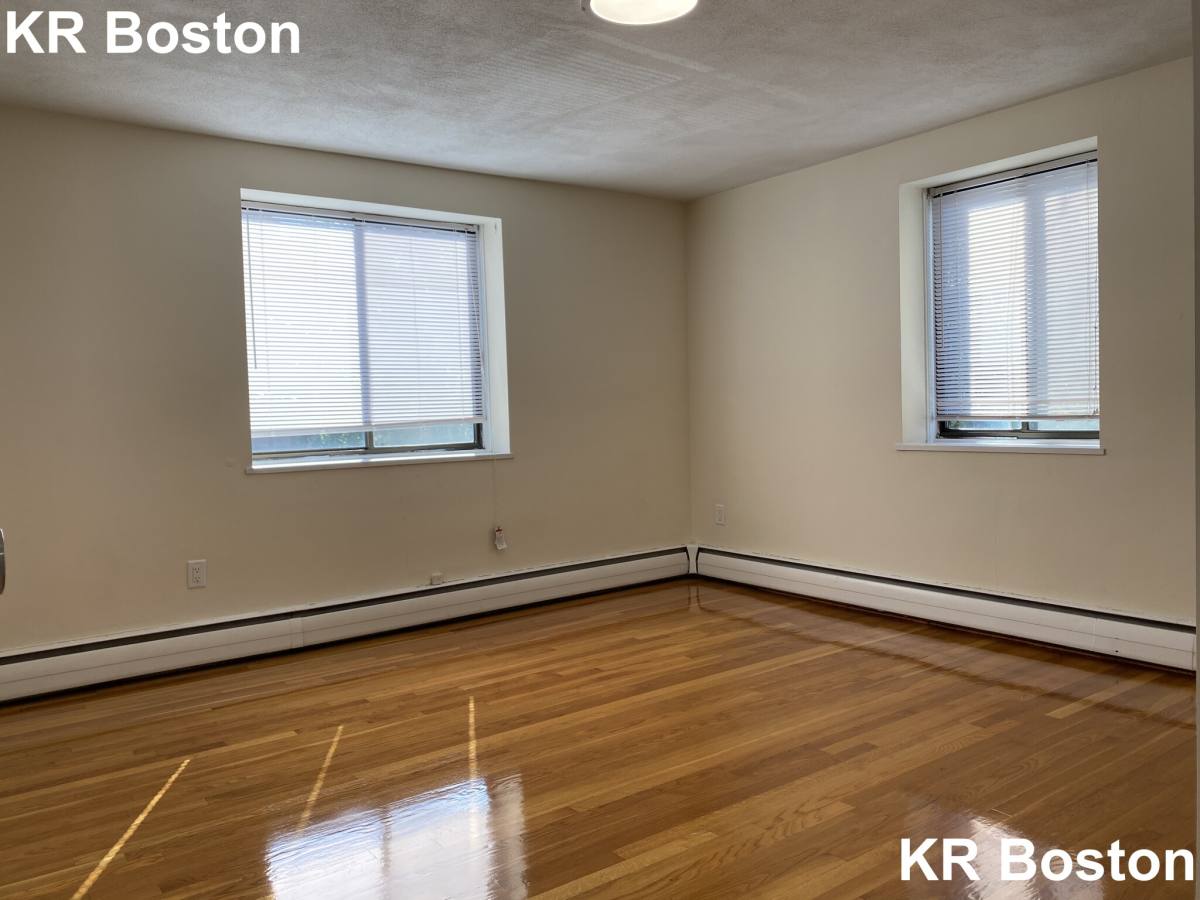 Apartment for rent at 222 Babcock St #3A, Brookline, MA 02446