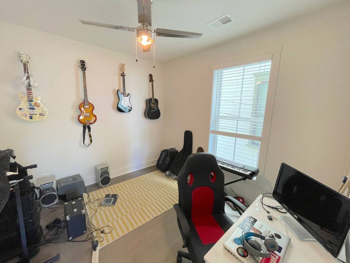 Apartment for rent at 613 E Duffy Lane, Savannah, GA 31401