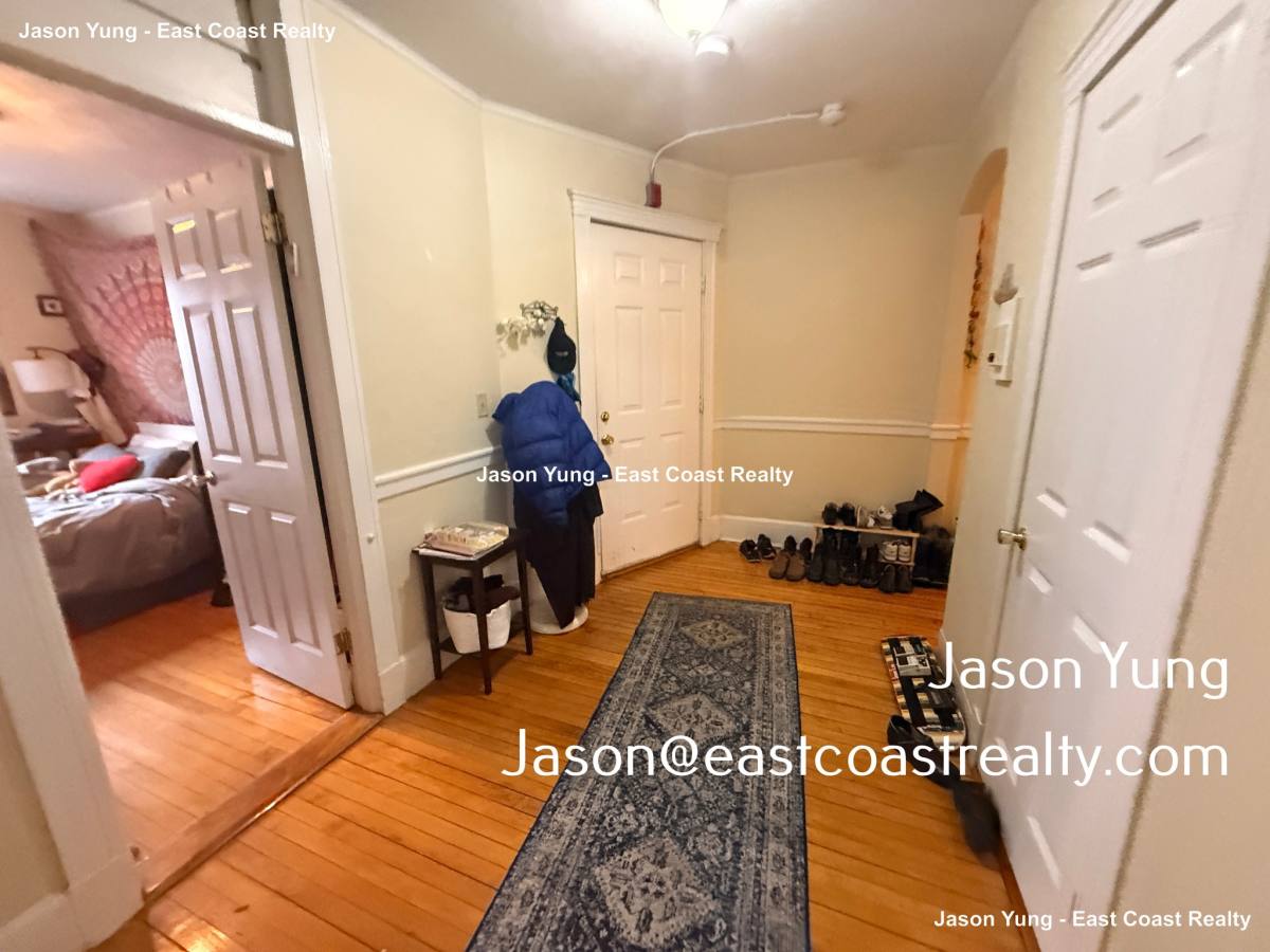 Apartment for rent at 142 Davis Ave #2, Brookline, MA 02445