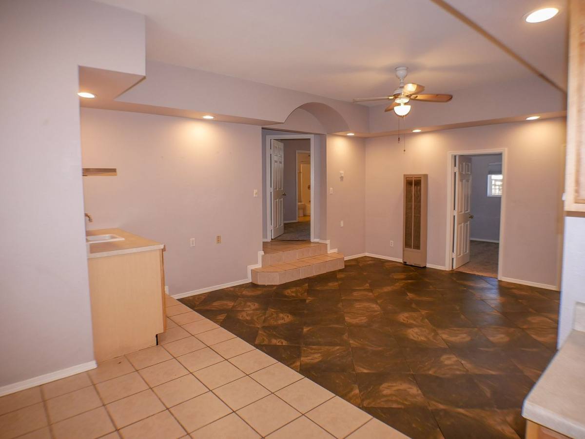 Apartment for rent at 4282-4284 Whittier St, San Diego, CA 92107