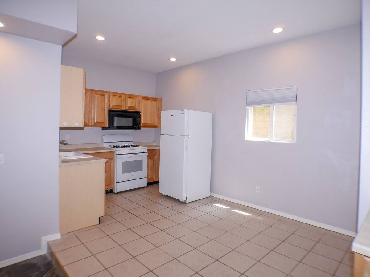 Apartment for rent at 4282-4284 Whittier St, San Diego, CA 92107