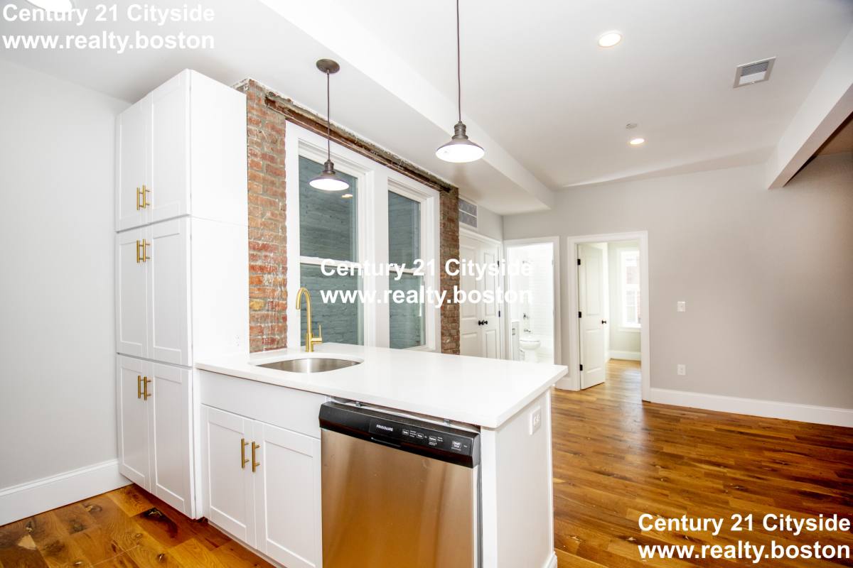 Apartment for rent at 142 Chelsea #2, East Boston, MA 02128