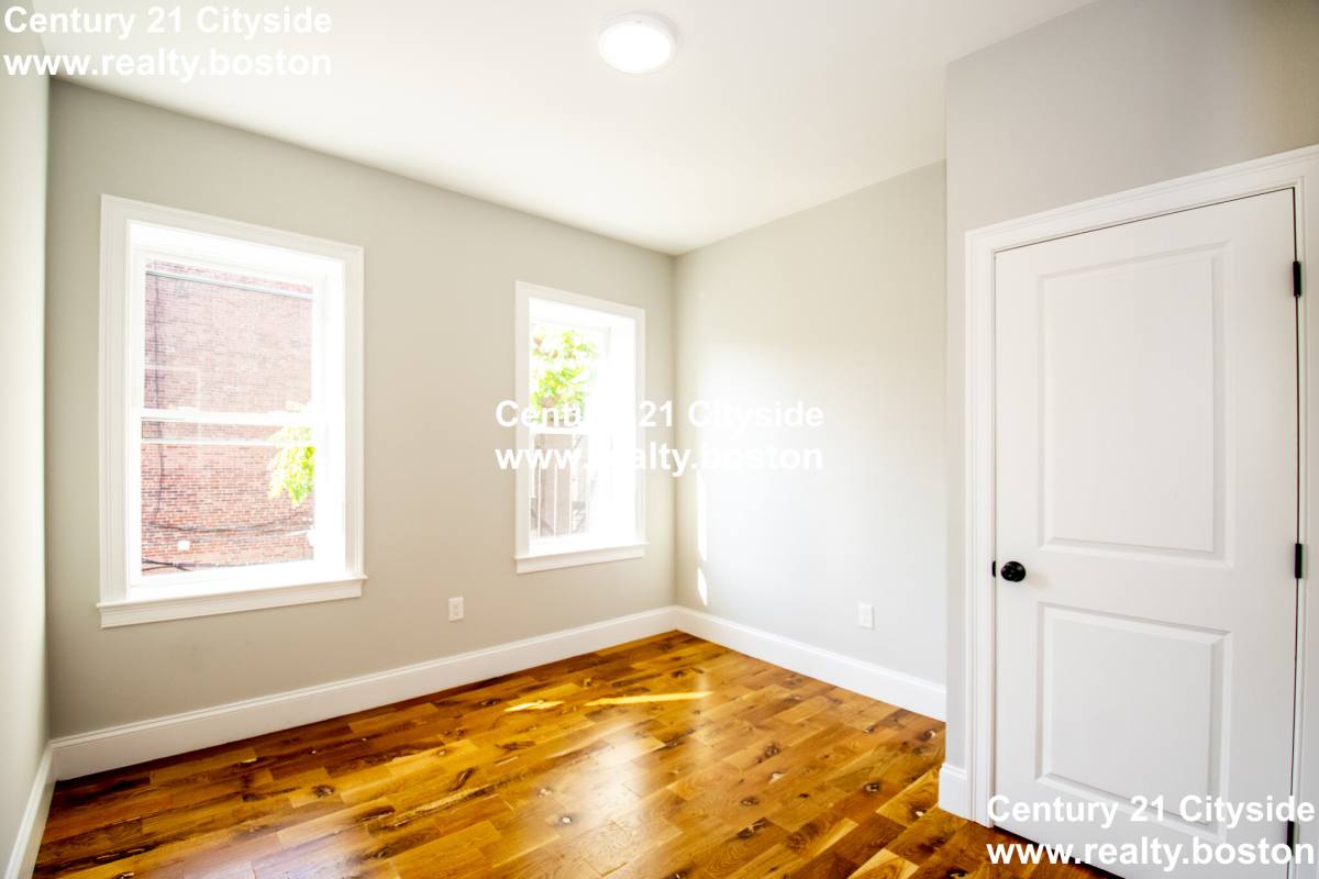 Apartment for rent at 142 Chelsea #2, East Boston, MA 02128