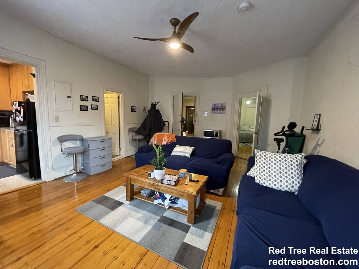 Apartment for rent at 914 Beacon St #2, Boston, MA 02215