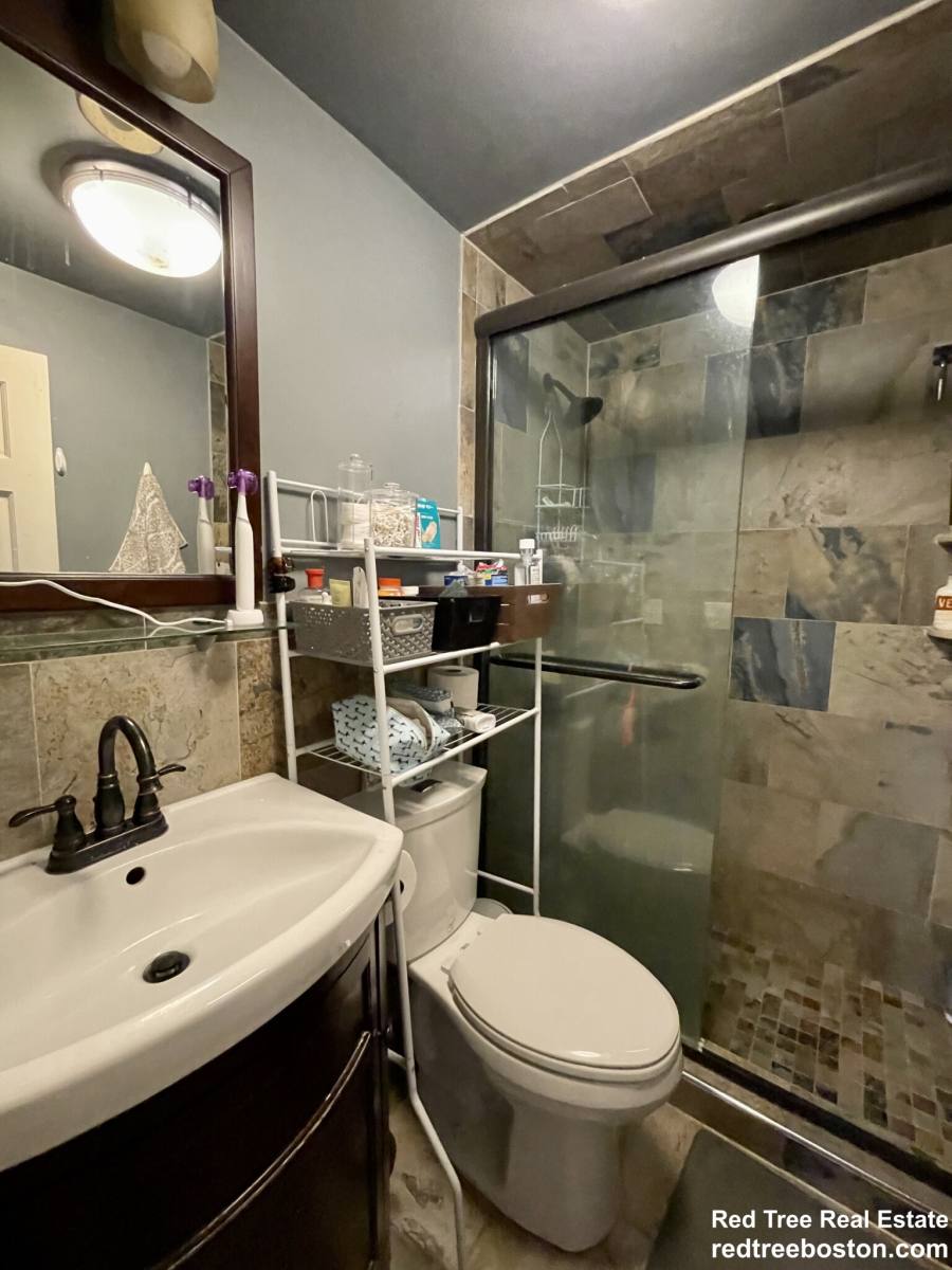 Apartment for rent at 914 Beacon St #2, Boston, MA 02215