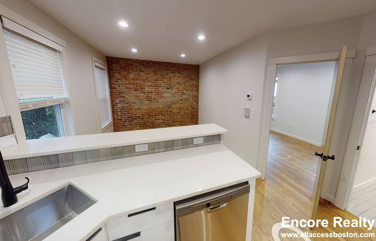 Apartment for rent at 2 Belvedere Place #1, Cambridge, MA 02139
