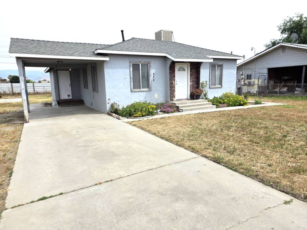 House for rent at 958 S Chess Terrace St, Porterville, CA 93257