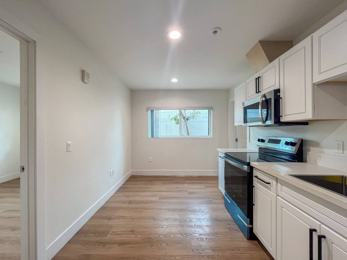 Apartment for rent at 1627 E 92nd St, Los Angeles, CA 90002